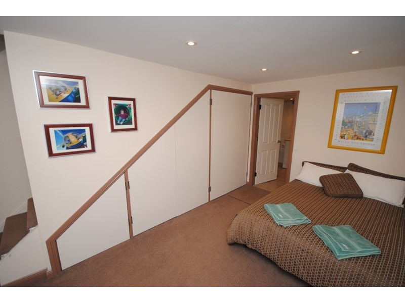 240 The Round Drive, Avoca Beach NSW 2251