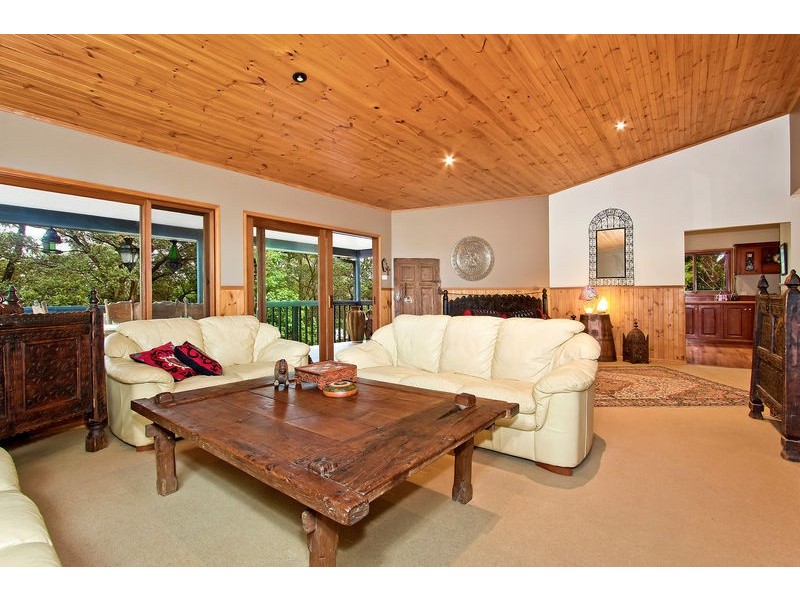 83 Cape Three Points Rd, Avoca Beach NSW 2251