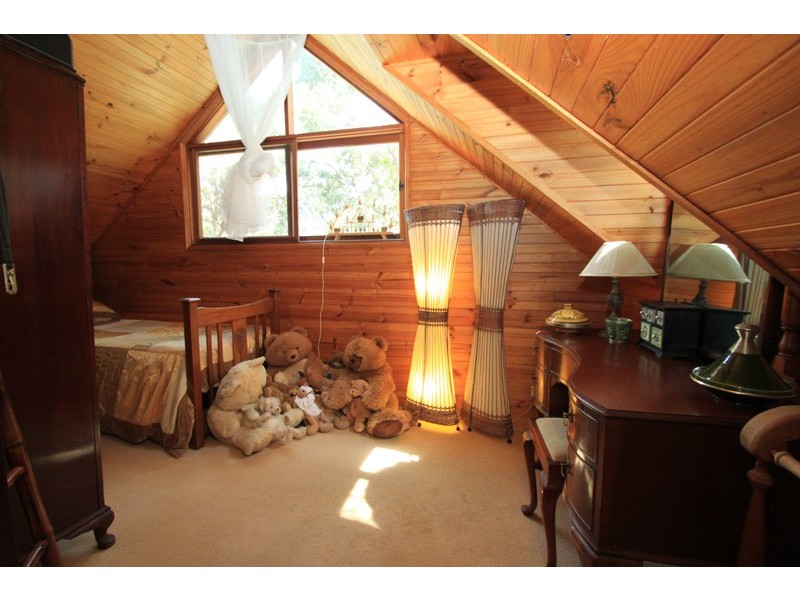 83 Cape Three Points Rd, Avoca Beach NSW 2251