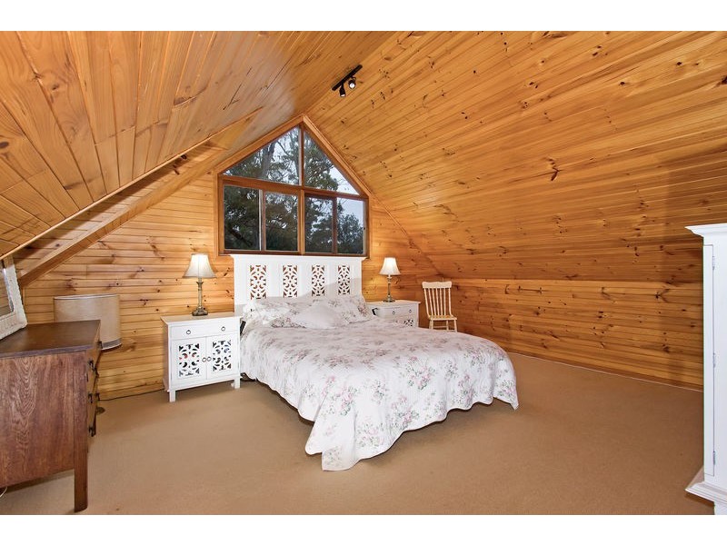 83 Cape Three Points Rd, Avoca Beach NSW 2251