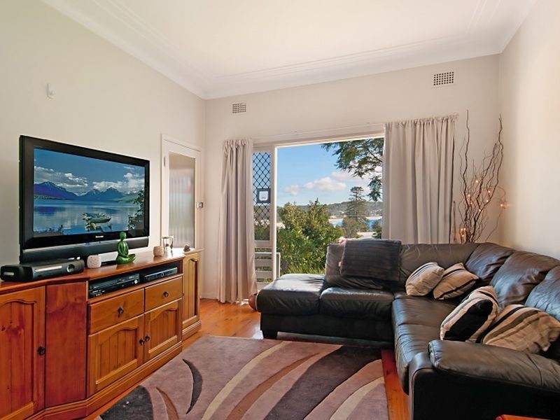 72 Avoca Drive, Avoca Beach NSW 2251