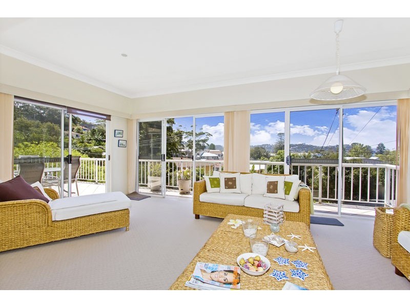 72a Avoca Dr, Avoca Beach NSW 2251