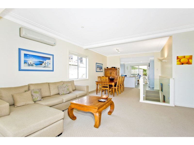 72a Avoca Dr, Avoca Beach NSW 2251