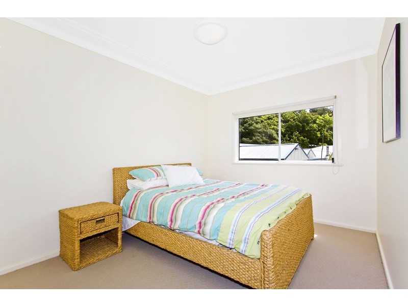 72a Avoca Dr, Avoca Beach NSW 2251