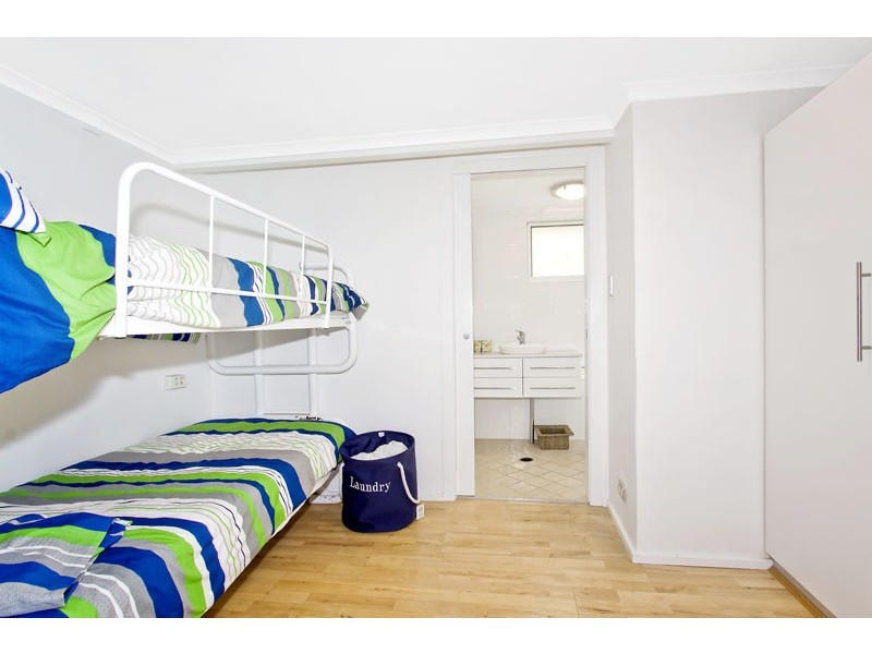 72a Avoca Dr, Avoca Beach NSW 2251