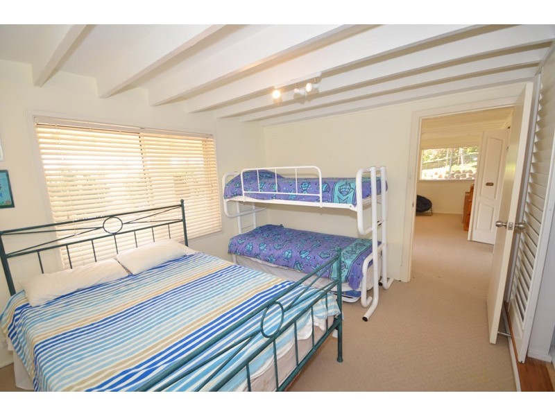 72a Avoca Dr, Avoca Beach NSW 2251