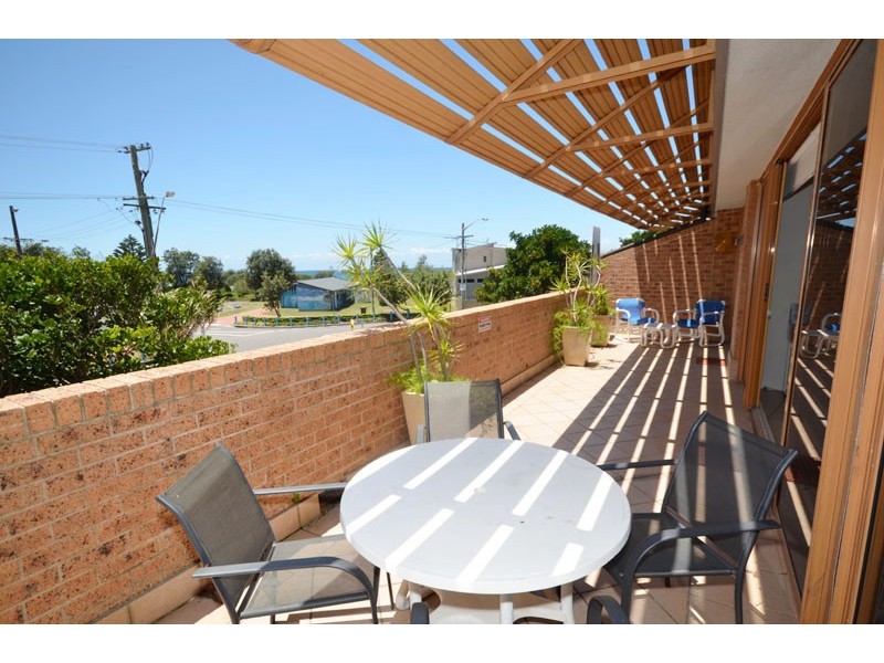 3/170 Avoca Dr, Avoca Beach NSW 2251