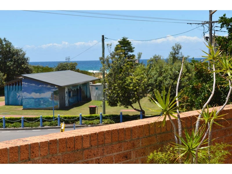 3/170 Avoca Dr, Avoca Beach NSW 2251
