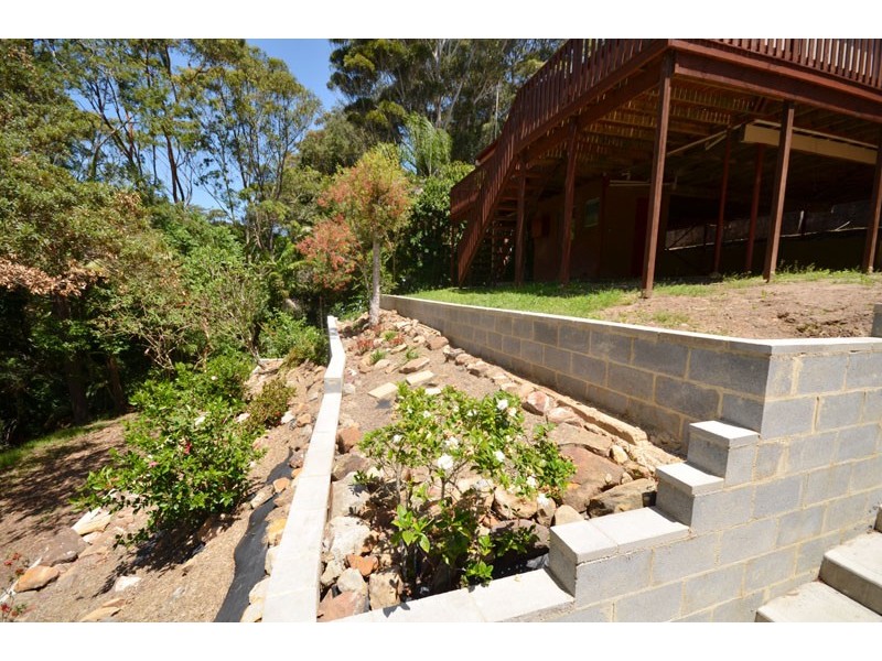 25 Gill Avenue, Avoca Beach NSW 2251