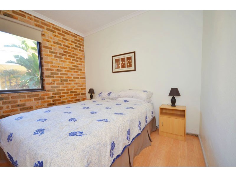 1/4 Del Mar Drive, Copacabana NSW 2251