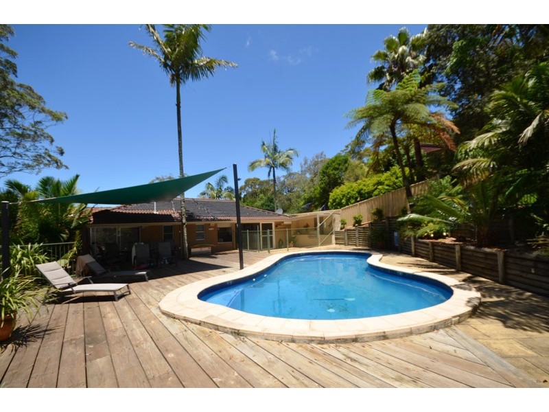 240 The Round Drive, Avoca Beach NSW 2251