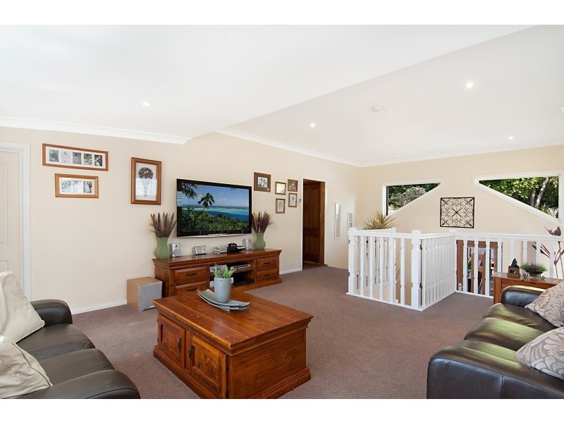 39 Hillside Road, Avoca Beach NSW 2251