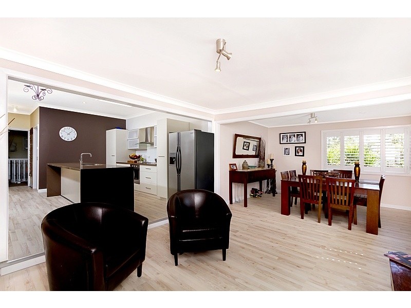 39 Hillside Road, Avoca Beach NSW 2251