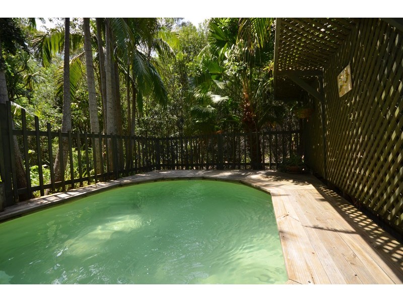 8 Laguna Avenue, Copacabana NSW 2251