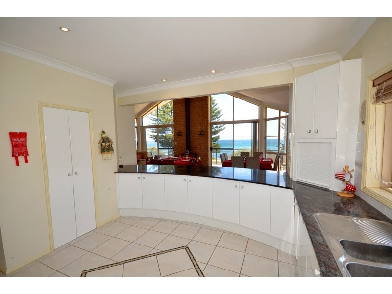 180 Del Monte Place, Copacabana NSW 2251