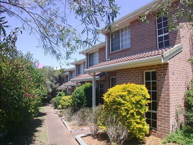 2/88 Copacabana Dr, Copacabana NSW 2251