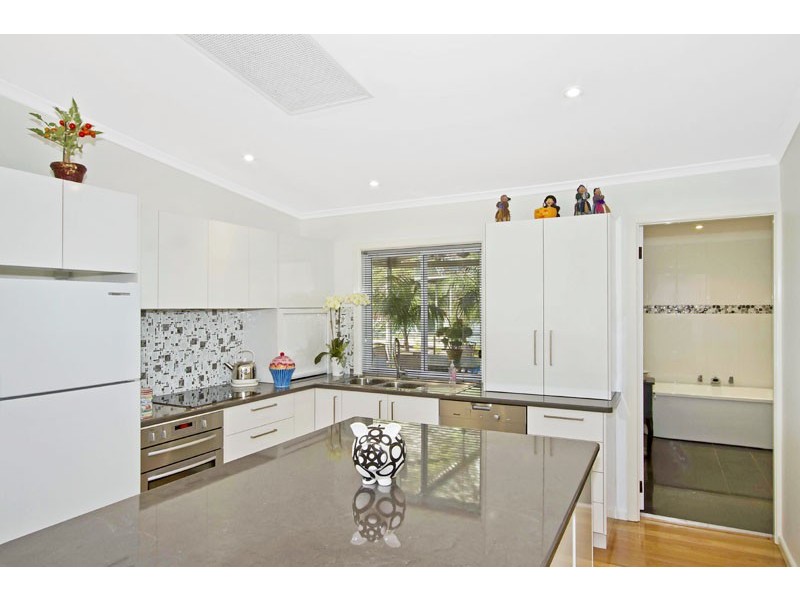 38 Fairscene Crescent, Avoca Beach NSW 2251