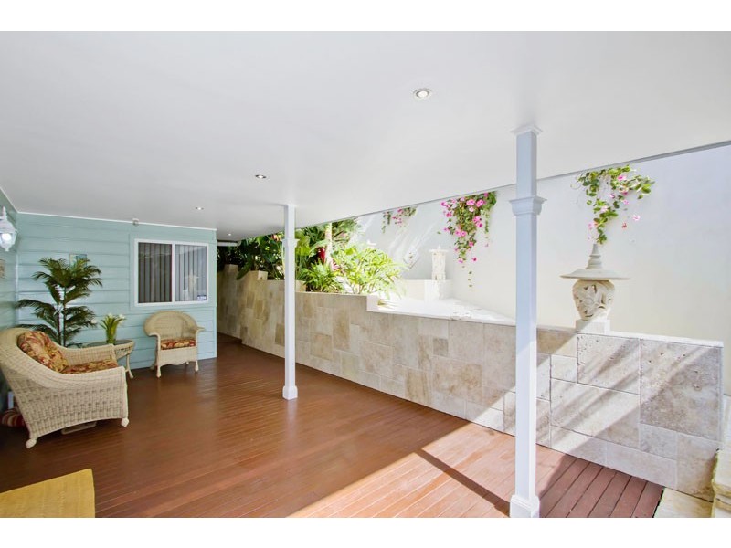 38 Fairscene Crescent, Avoca Beach NSW 2251