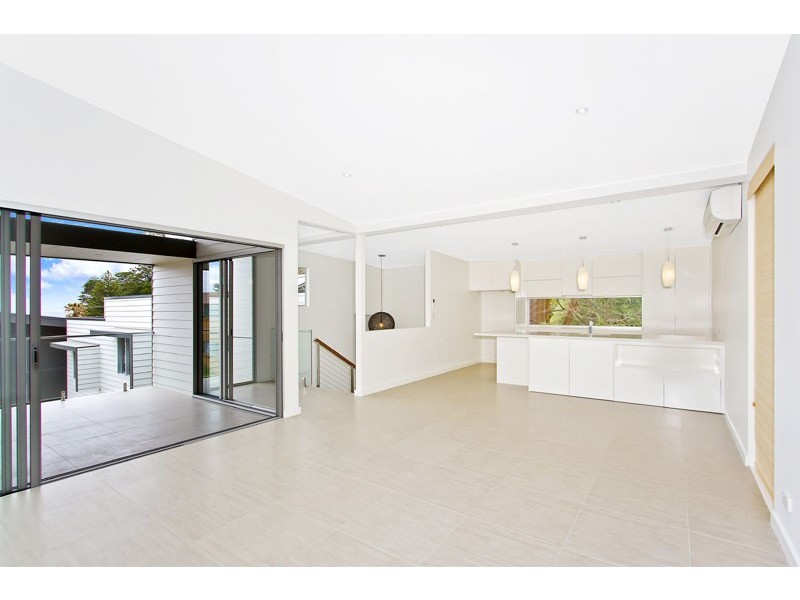 106 Avoca Drive, Avoca Beach NSW 2251