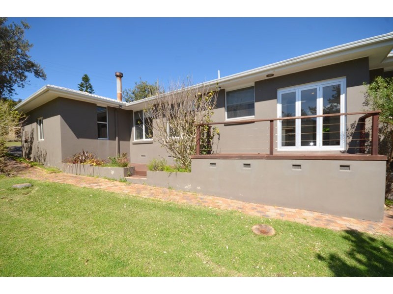 9 Segura Street, Copacabana NSW 2251