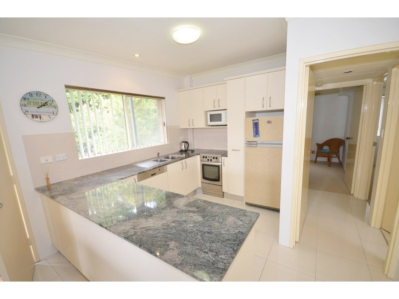 6/8 Avoca Drive, Avoca Beach NSW 2251