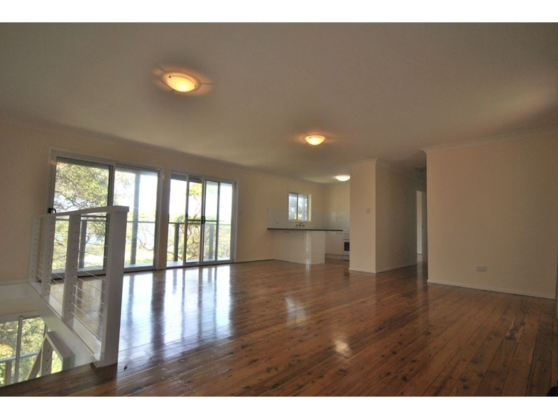 136 Del Mar Drive, Copacabana NSW 2251