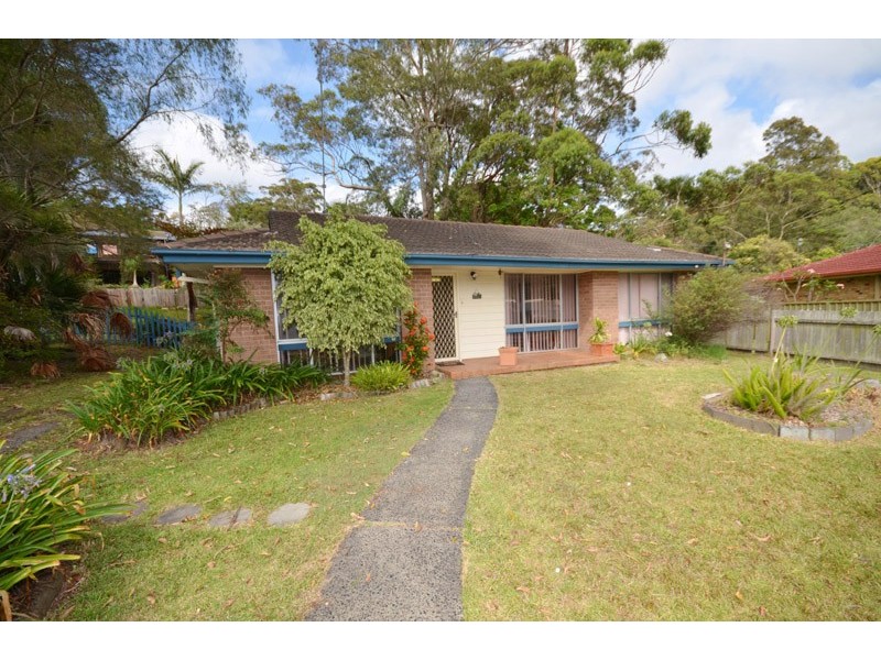 172 The Round Dr, Avoca Beach NSW 2251