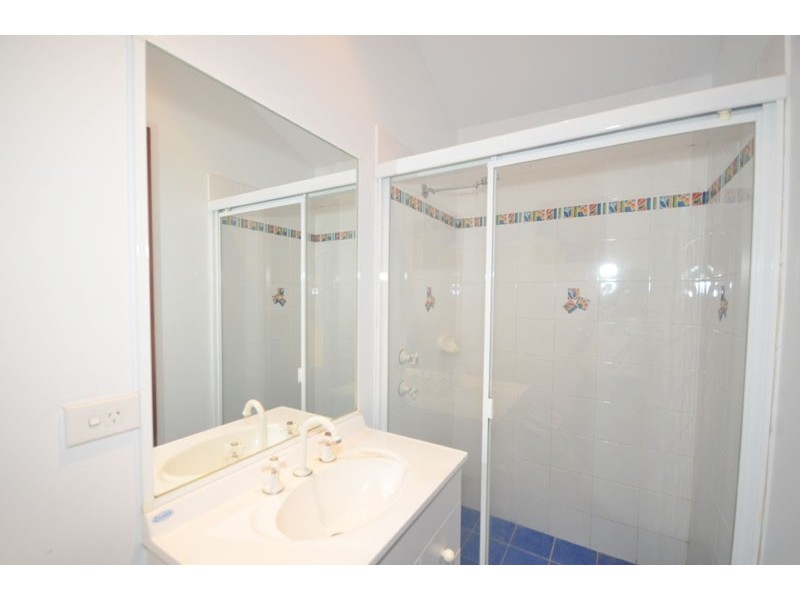 2/162 Del Monte Place, Copacabana NSW 2251