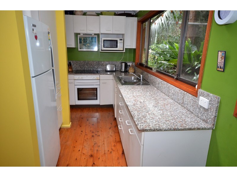 294 Del Monte Pl, Copacabana NSW 2251