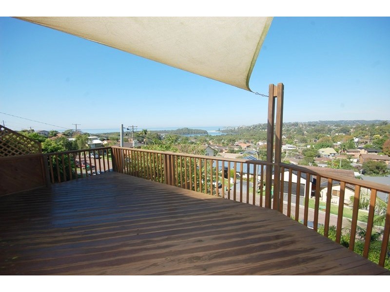 51 Coreen Dr, Wamberal NSW 2260