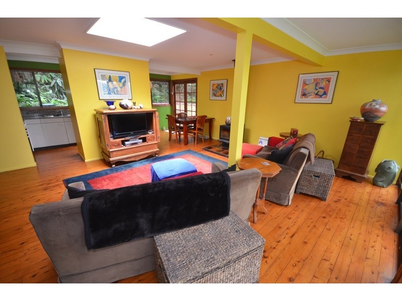 294 Del Monte Pl, Copacabana NSW 2251