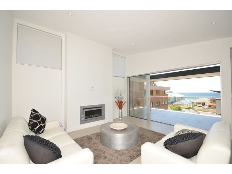 2/106 Avoca Drive, Avoca Beach NSW 2251