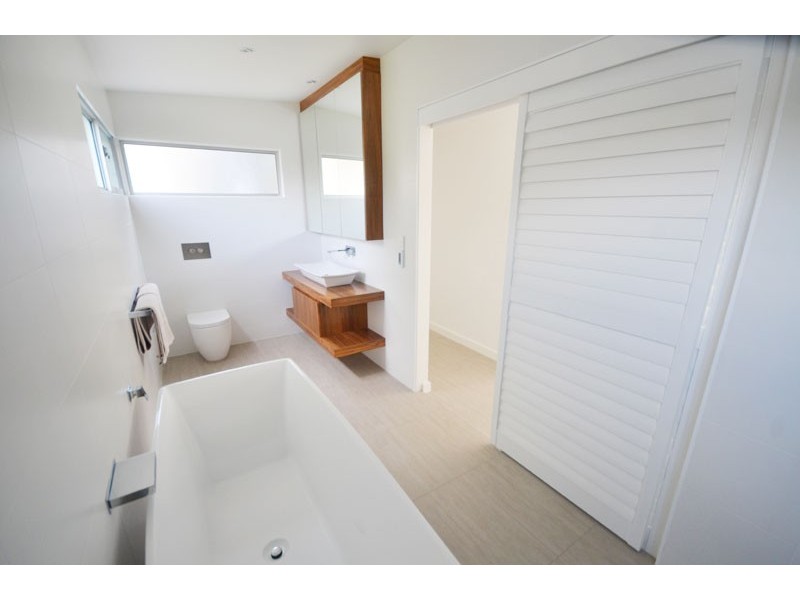 2/106 Avoca Drive, Avoca Beach NSW 2251