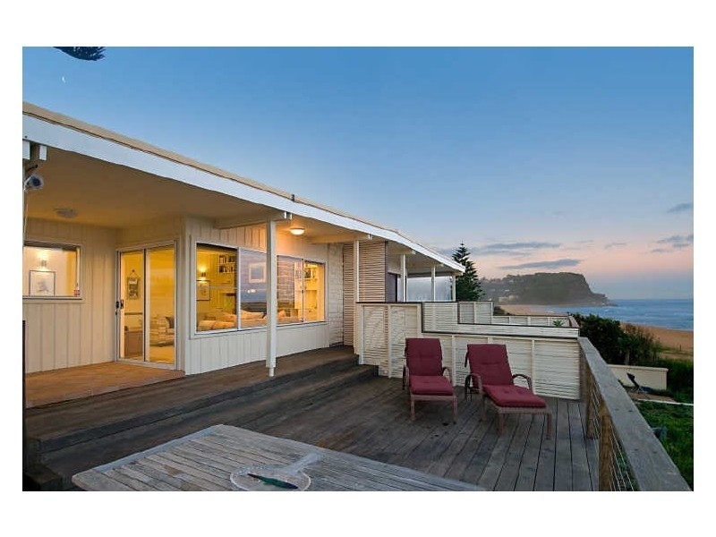 2/48 Lake Street, North Avoca NSW 2260