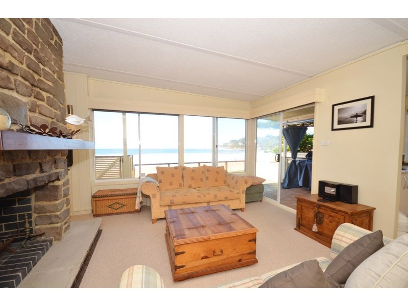 2/48 Lake Street, North Avoca NSW 2260