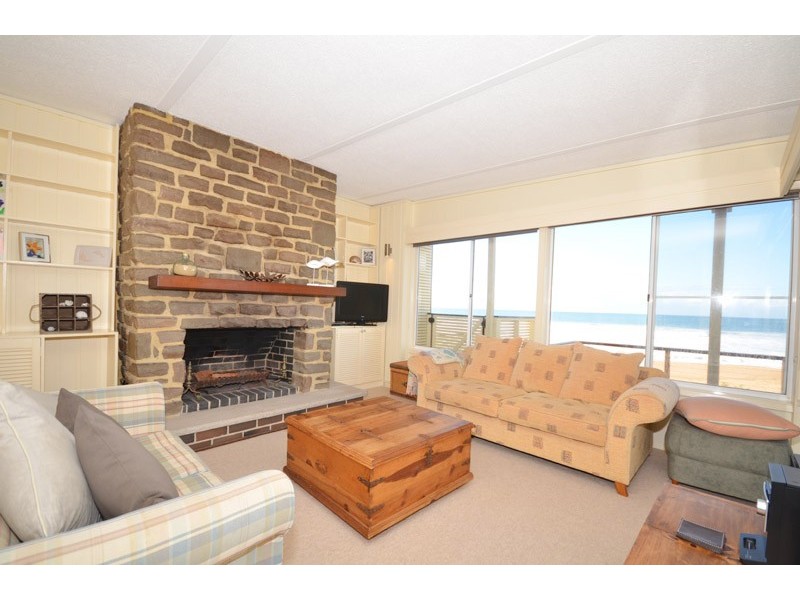 2/48 Lake Street, North Avoca NSW 2260