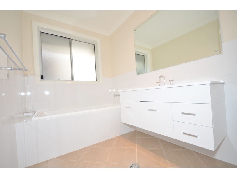 103 Del Rio Dr, Copacabana NSW 2251