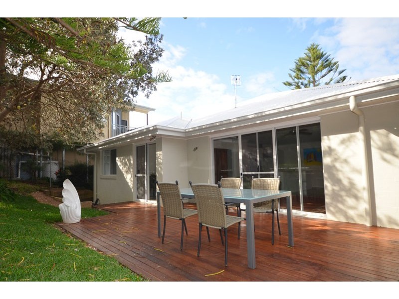 103 Del Rio Dr, Copacabana NSW 2251