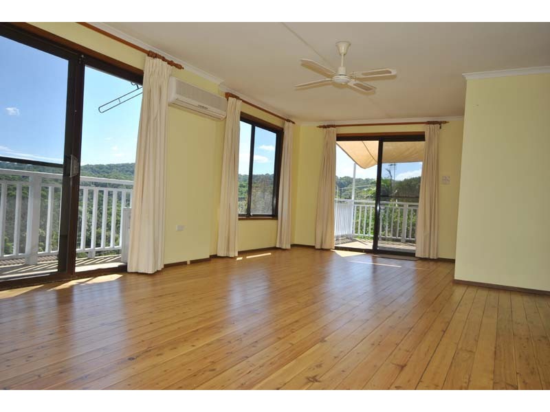 8 Ladera Drive, Copacabana NSW 2251