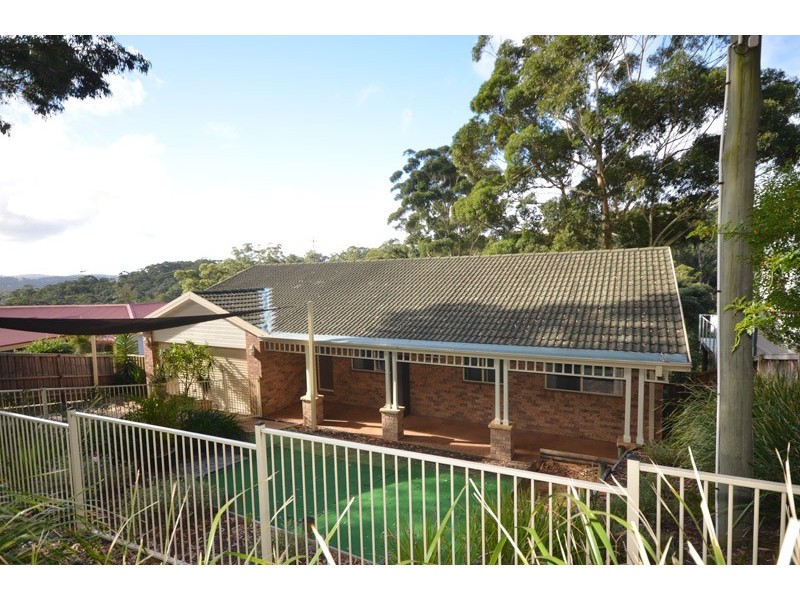 102 Ridgway Rd, Avoca Beach NSW 2251