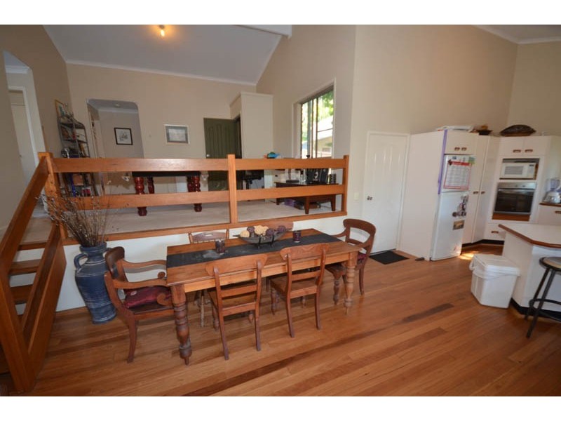 2/227 The Round Drive, Avoca Beach NSW 2251