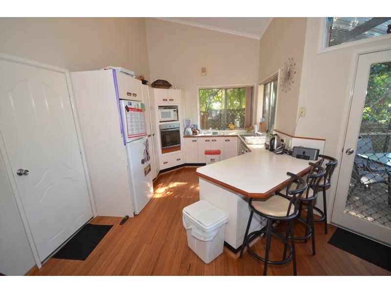 2/227 The Round Drive, Avoca Beach NSW 2251