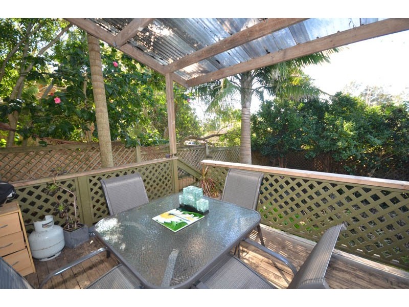 2/227 The Round Drive, Avoca Beach NSW 2251