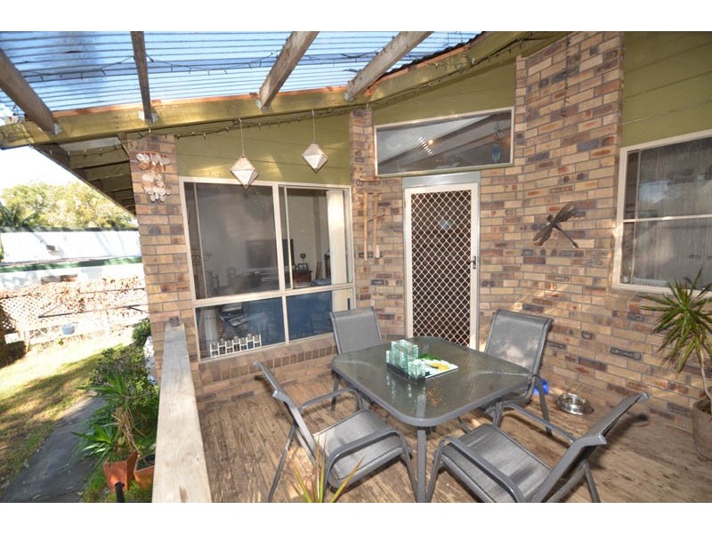2/227 The Round Drive, Avoca Beach NSW 2251