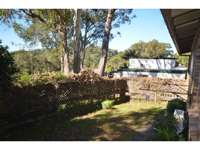 2/227 The Round Drive, Avoca Beach NSW 2251