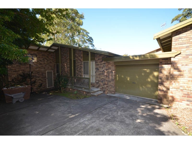 2/227 The Round Drive, Avoca Beach NSW 2251