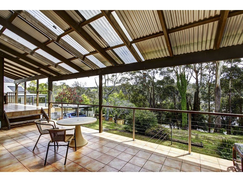 29 Karani Ave, Avoca Beach NSW 2251