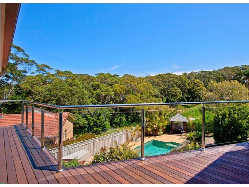 21a Endeavour Dr, Avoca Beach NSW 2251