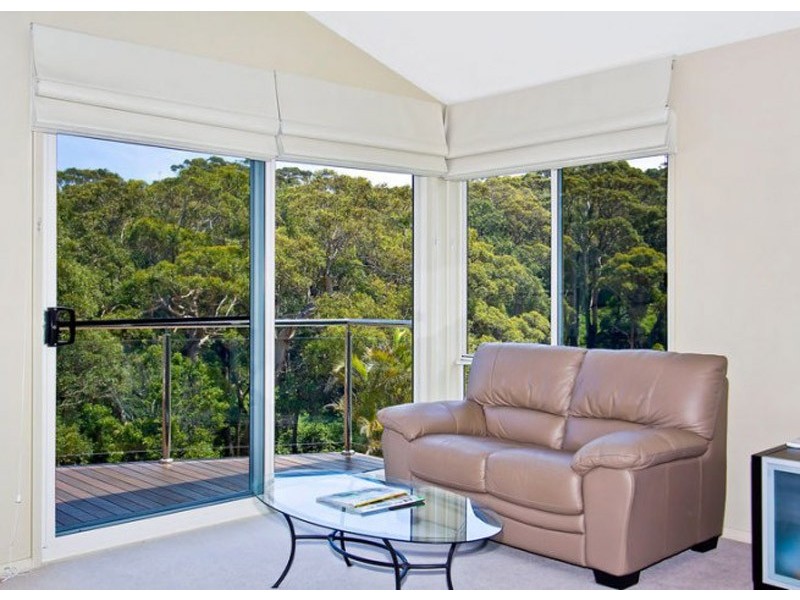 21a Endeavour Dr, Avoca Beach NSW 2251