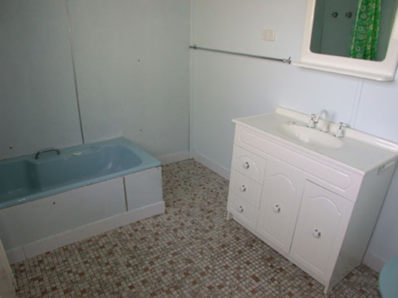 22 Lake Street, North Avoca NSW 2260